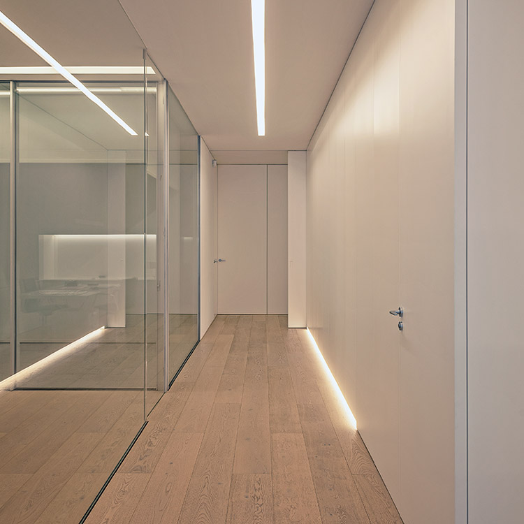 Fotografía de interiores para la marca del sector de la madera, Santamaria.