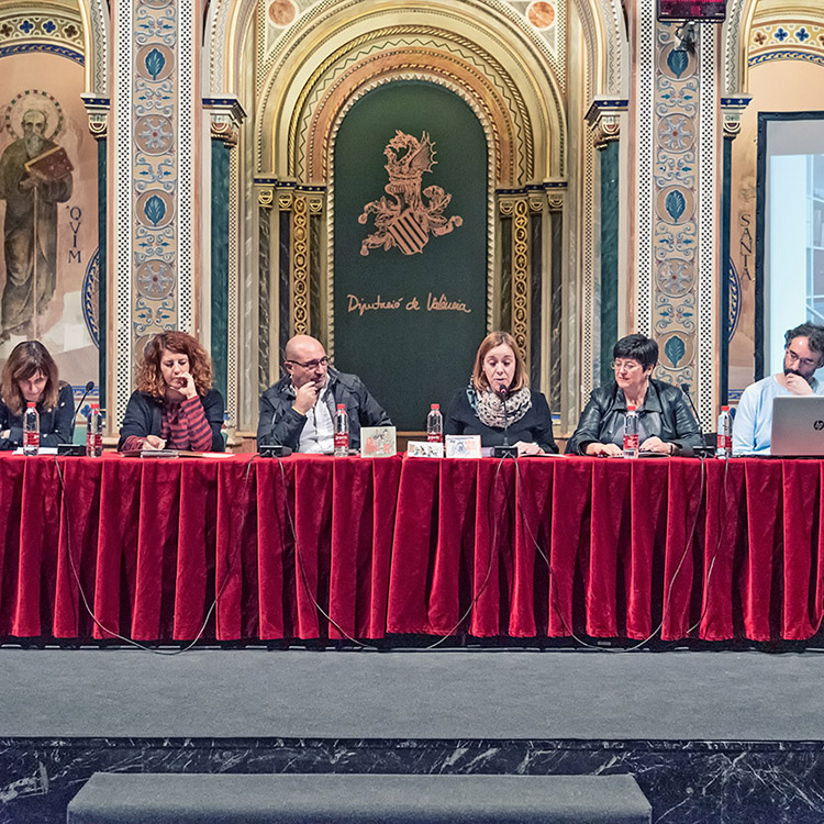 Presentación institucional del proyecto 'Done'm l'Asguilando'.