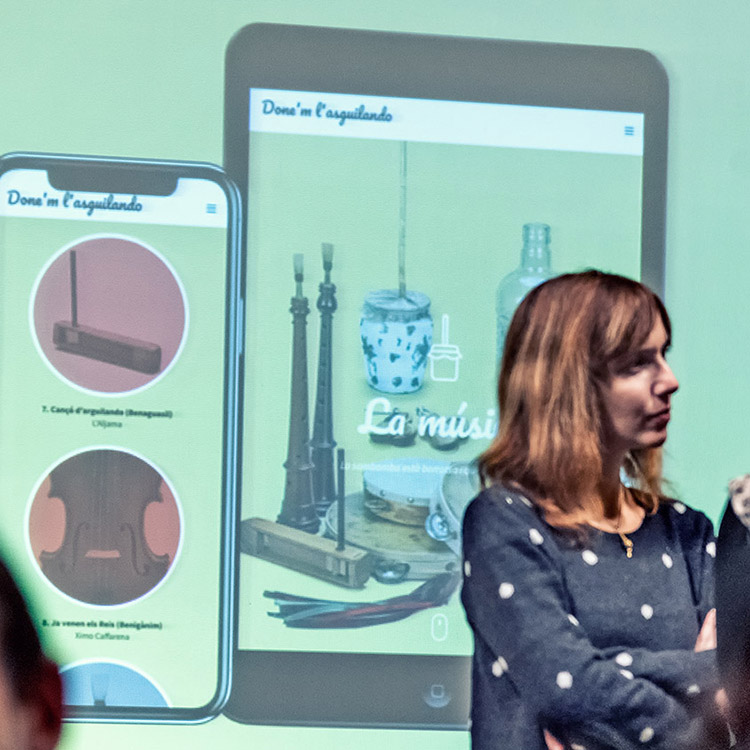 Presentación institucional del proyecto 'Done'm l'Asguilando'.