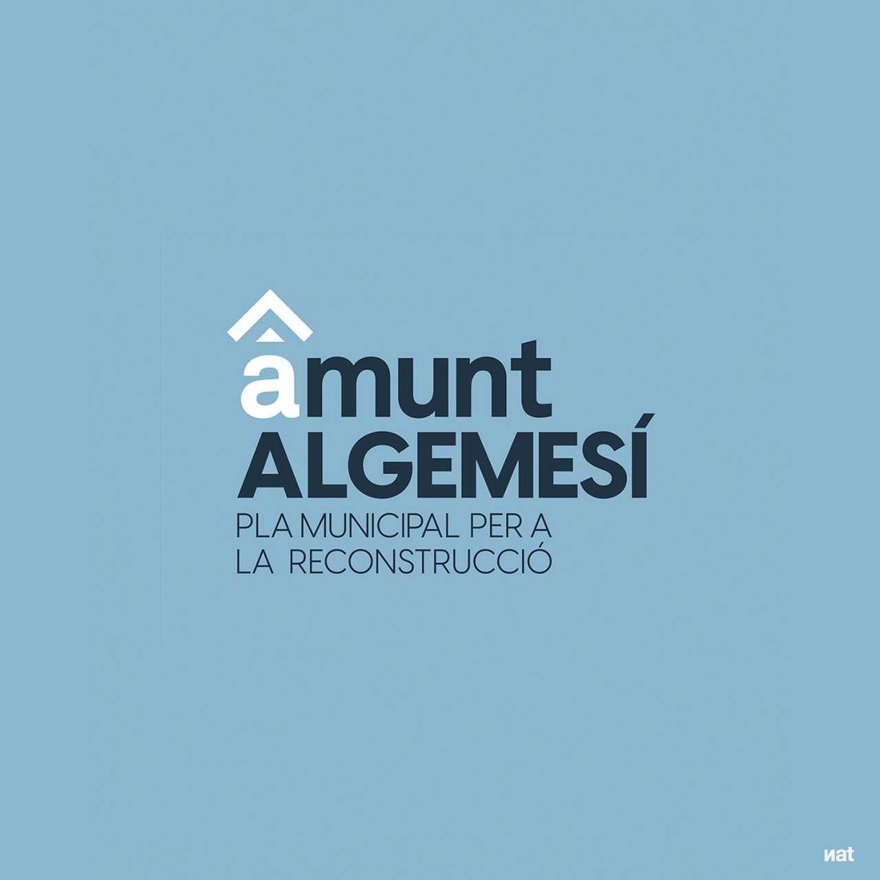 "Amunt Algemesí". Logotipo principal + leyenda. Variación de color.