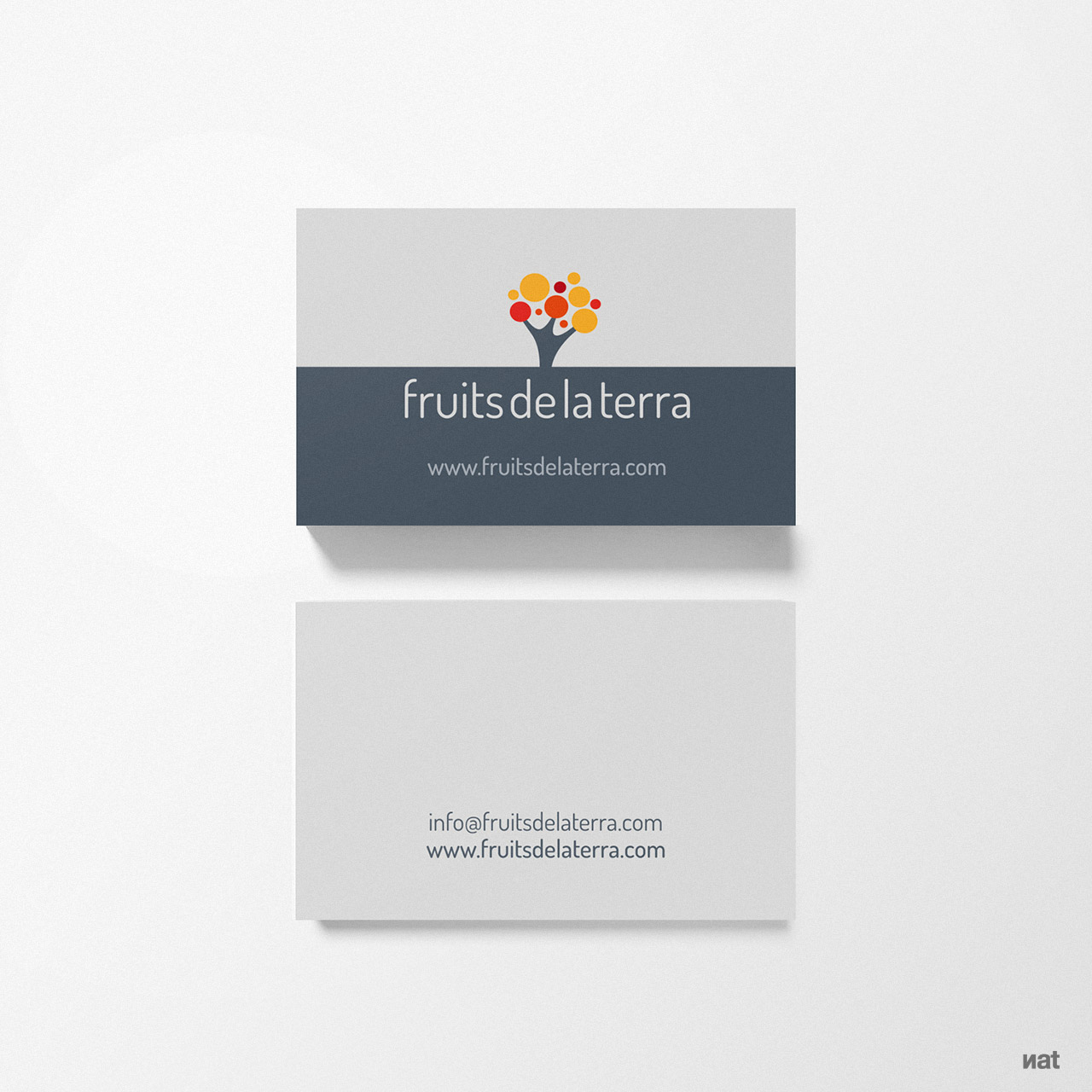 Identidad corporativa desarrollada por Nat Estudi para el proyecto empresarial 'Fruits de la Terra'.